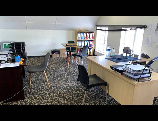 INDUSTRIAL PROPERTY TO RENT IN WOODSTOCK